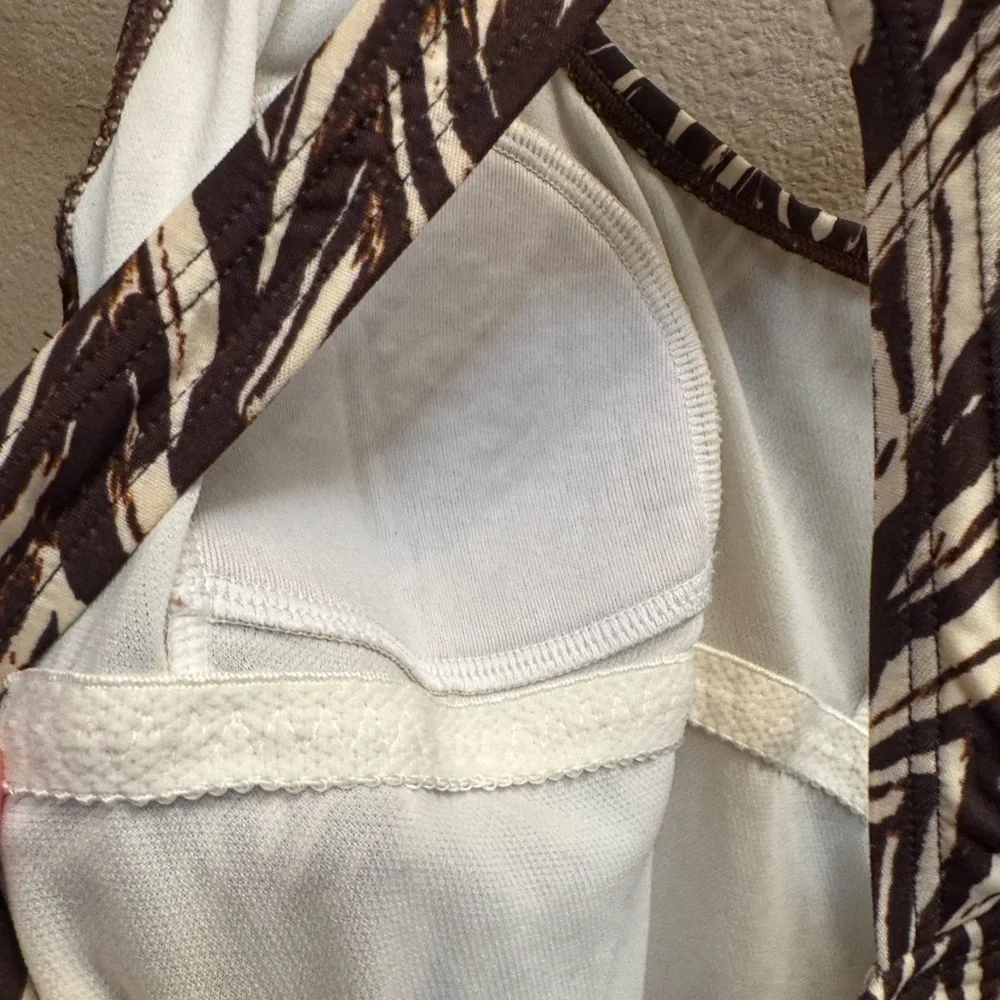 SPEEDO Endurance Women's Chevron One-Piece Swimsuit Brown Tan Racer SZ 6 EUC